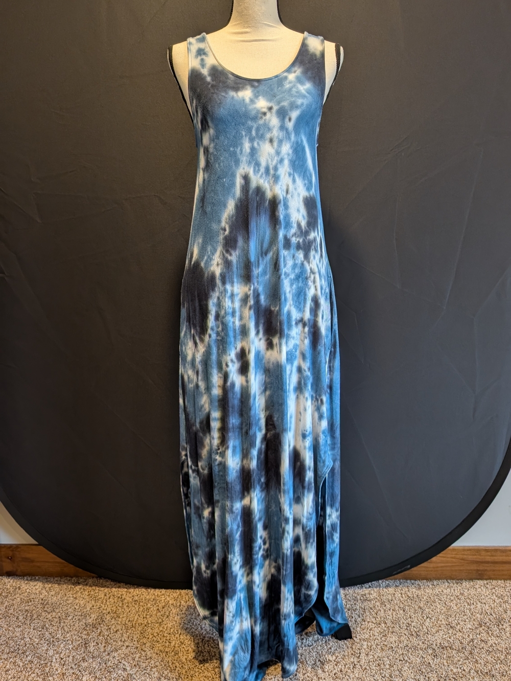 Tie-Dye Blue Sleeveless Maxi Dress